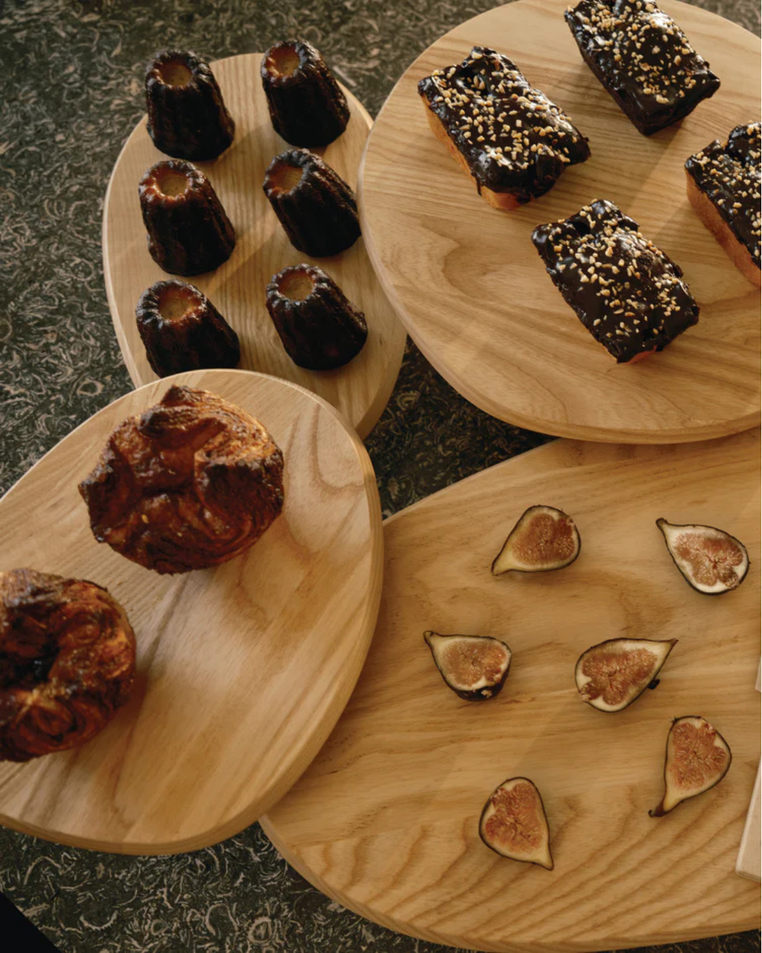 Cake stand 03 Dune (Light Brown)