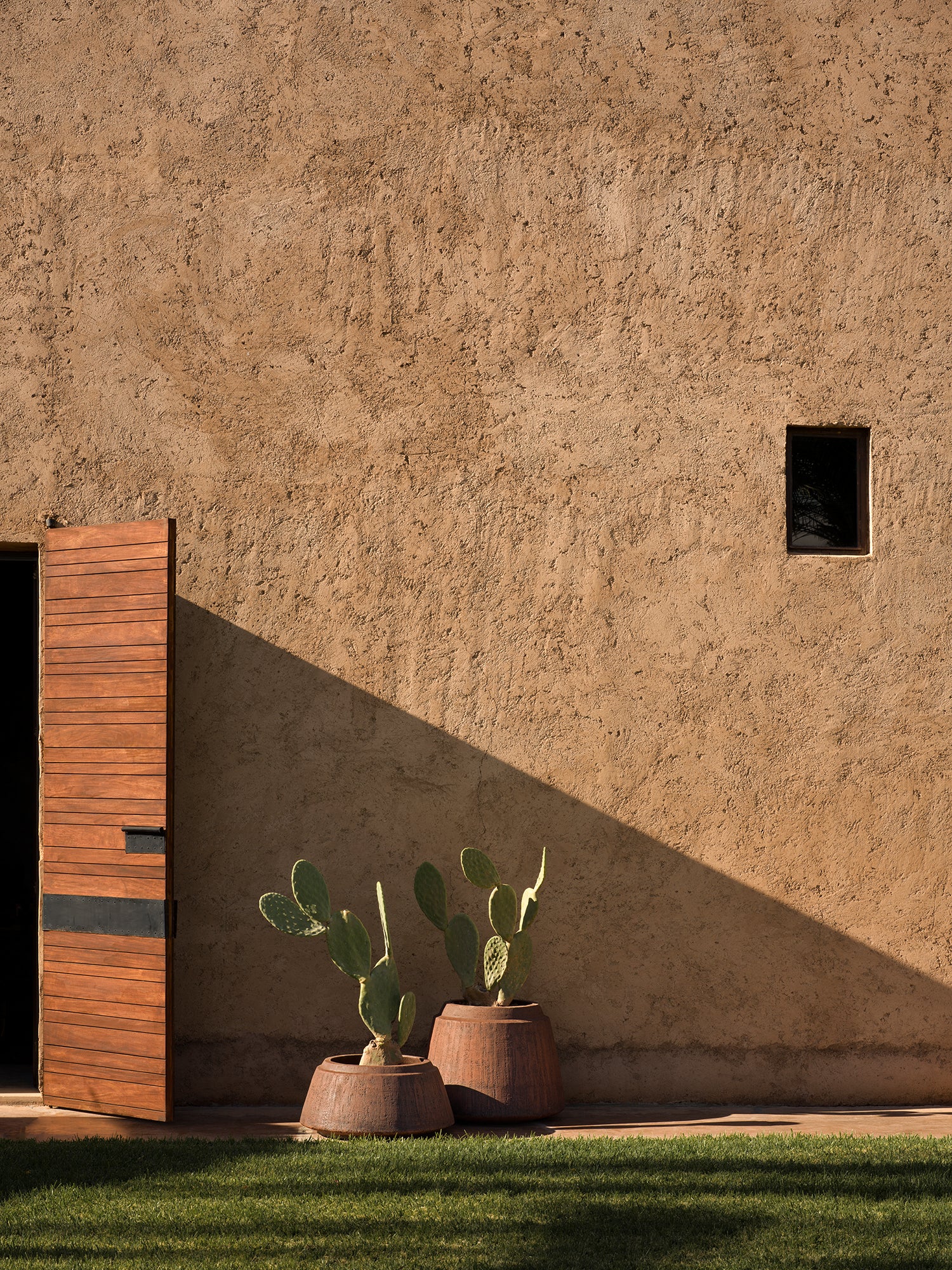Nagori (Sahara Red)