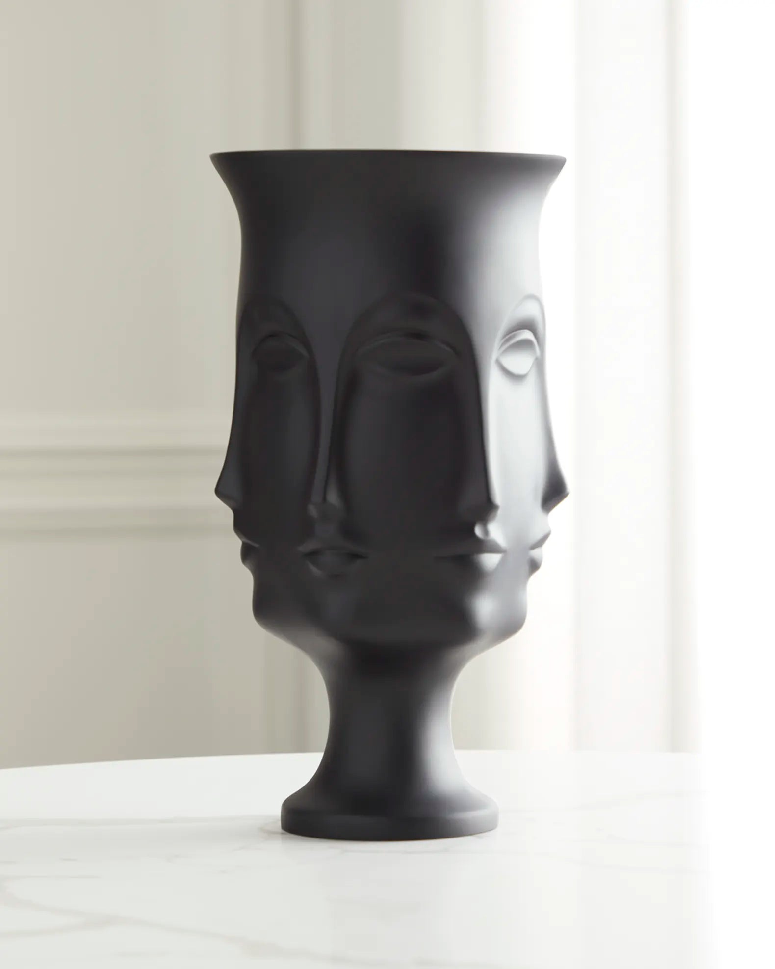 Dora Maar Urn Vaas (Zwart)