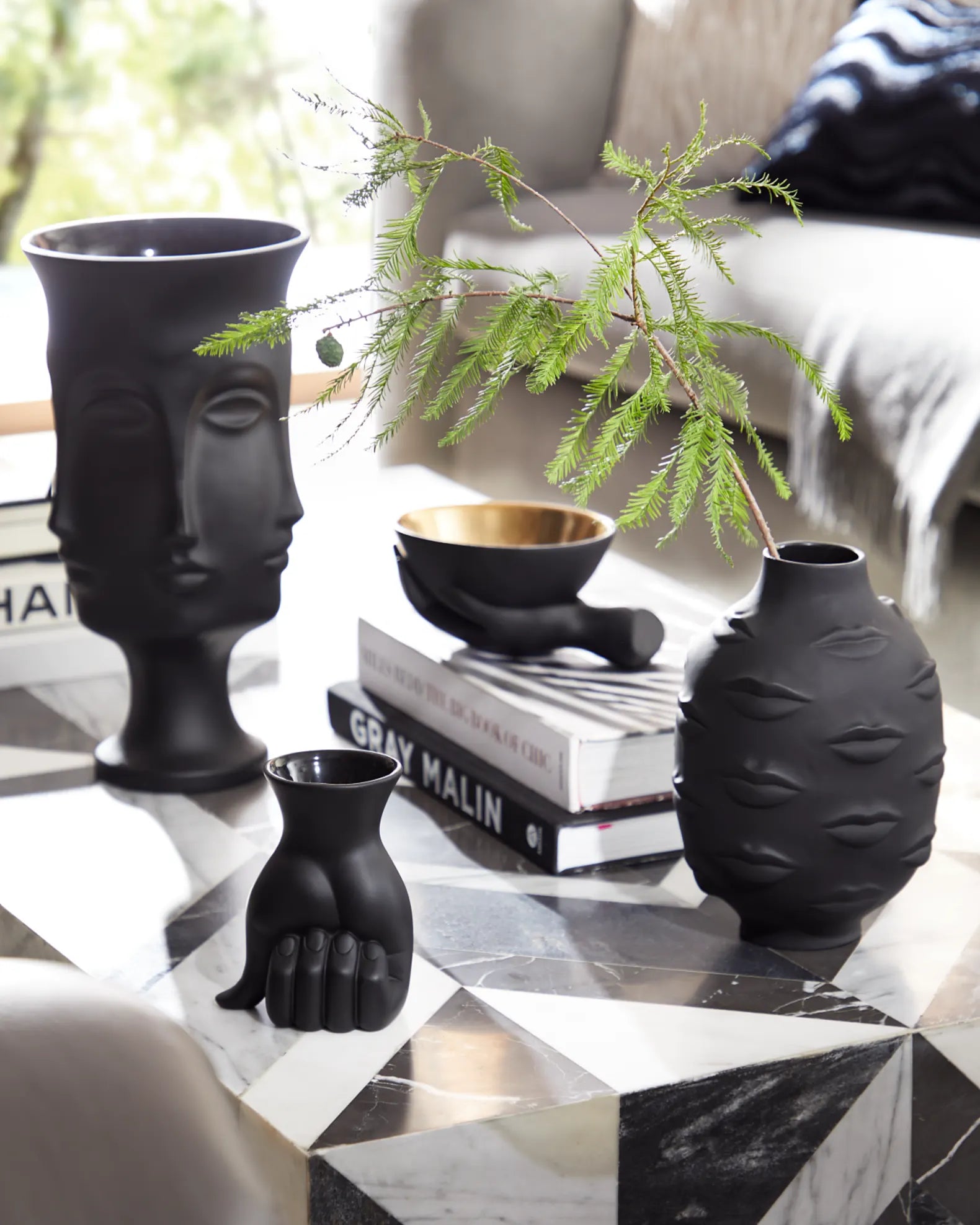 Dora Maar Urn Vaas (Zwart)