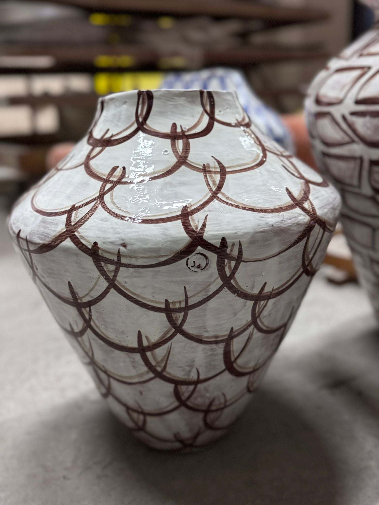 Circle Vase Medium (Brown)